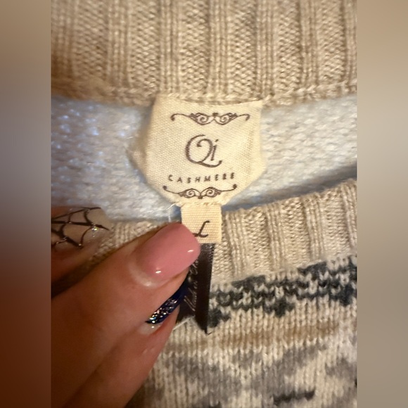 Qi Cashmere 💯 Sweater Medium -Pullover Long Sleeve - Picture 2 of 4